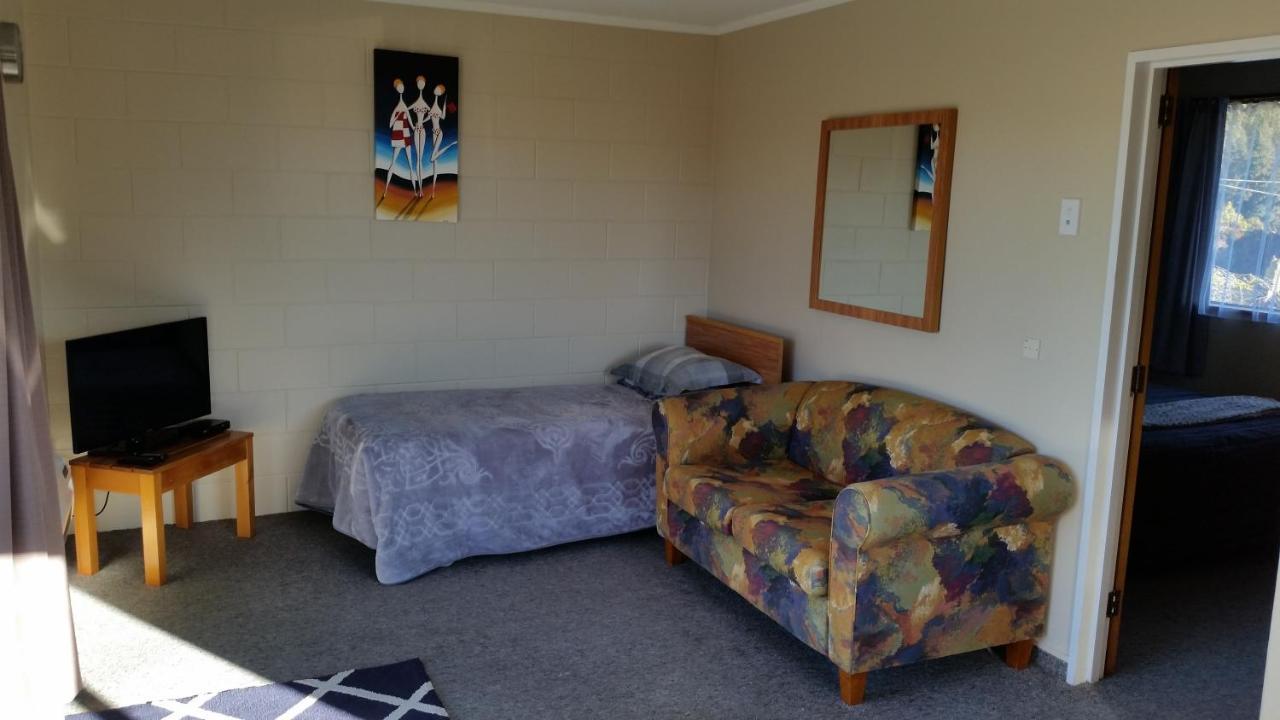 Moeraki Boulders Motel Hampden Экстерьер фото